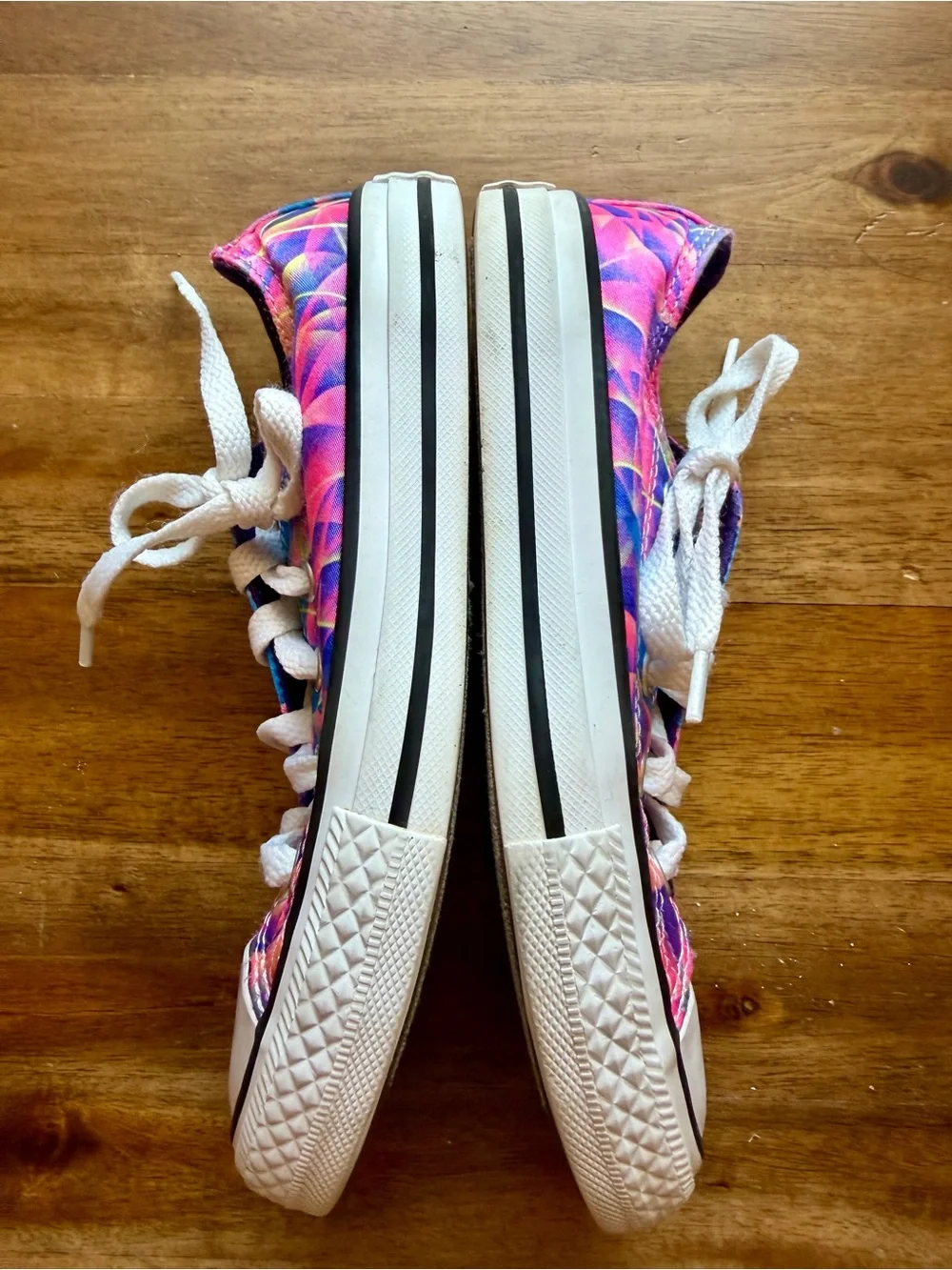 Converse Chuck Taylor All Star Low Top Sneakers Girls Youth Size 13 Multicolor